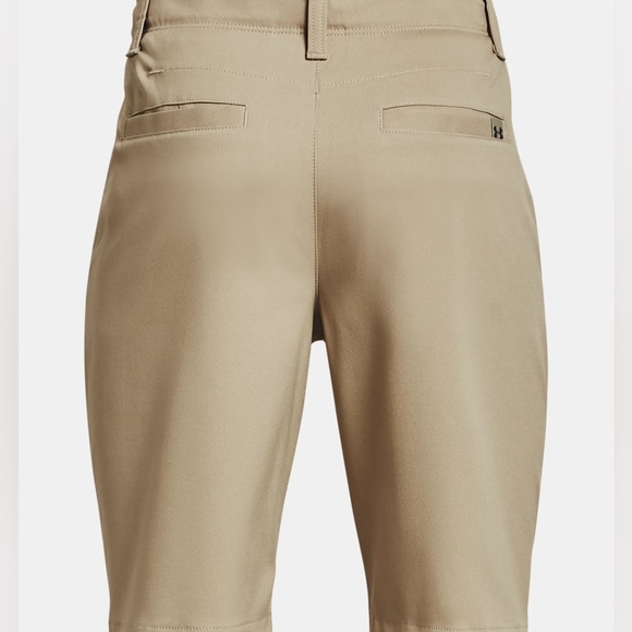 Boys Under Armour golf shorts khaki small - Picture 2 of 3